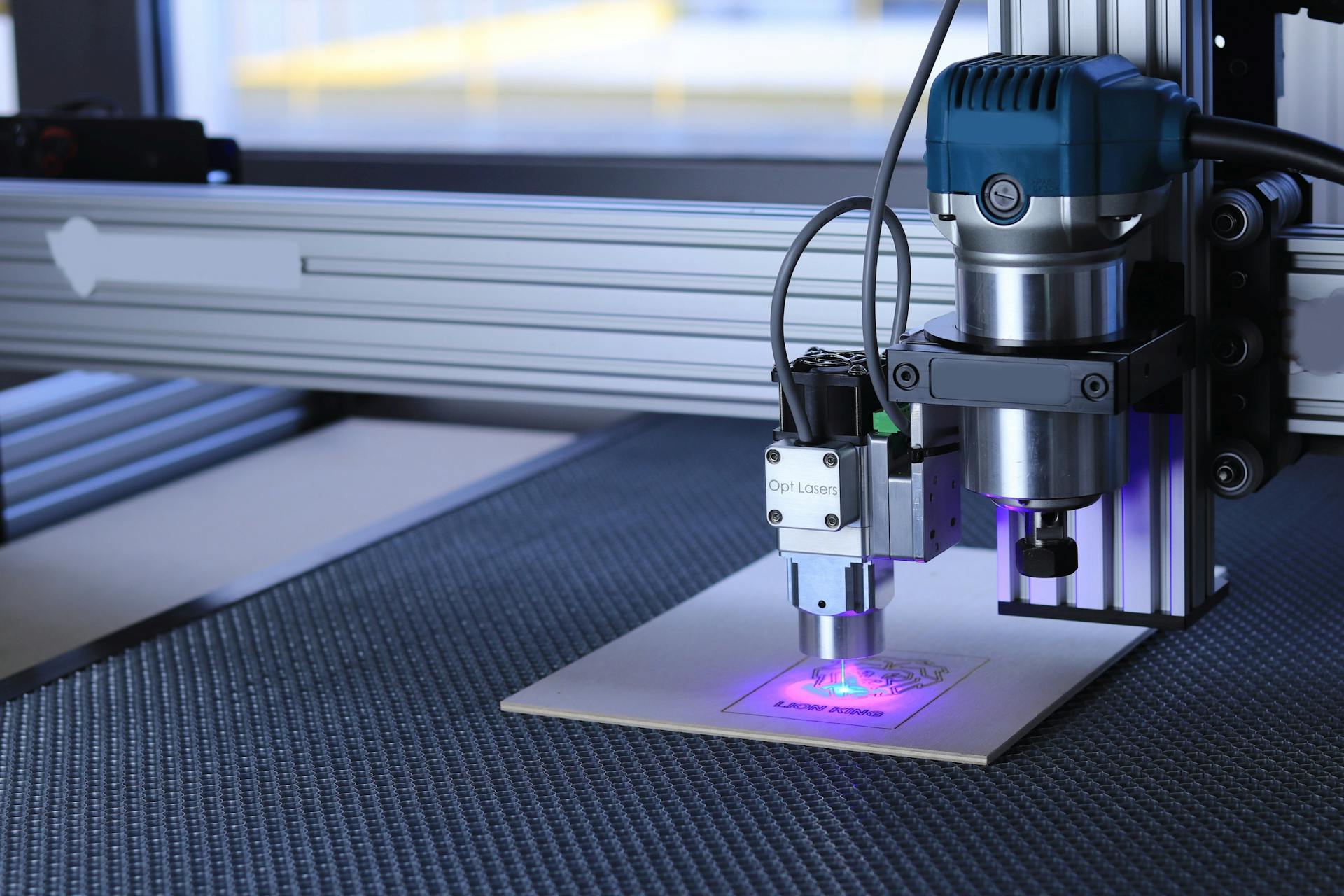 Nesting: Effiziente Plattenbearbeitung mit der CNC-Fraese