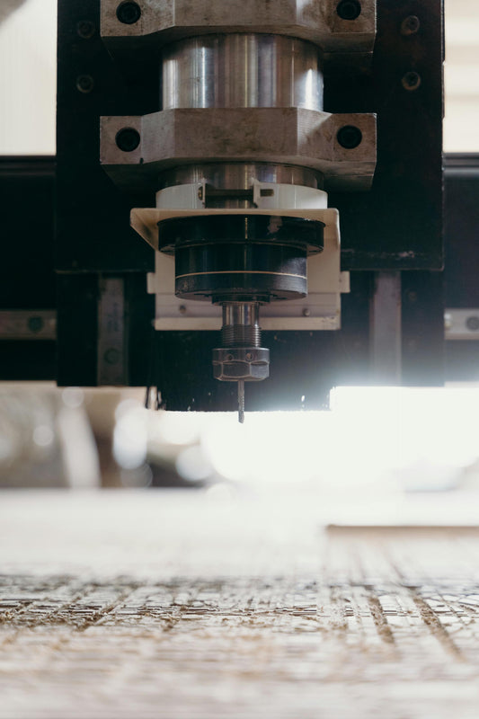 Drehzahl und Vorschub berechnen: Die komplette Schnittdaten-Tabelle fuer CNC-Fraeser