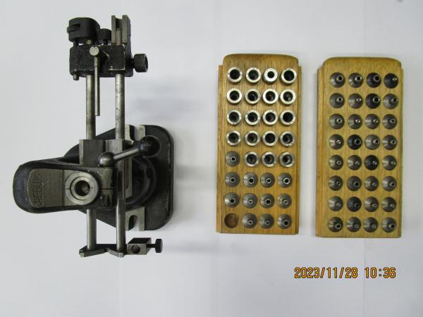 Reglus Bohrvorrichtungssystem mit Zubehör