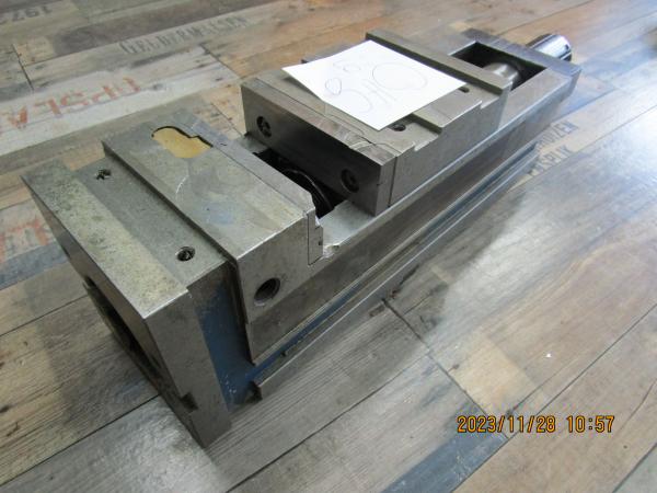 Arno Kesel Präzisionsschraubstock rundum geschliffen