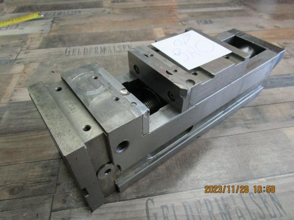 Arno Kesel Präzisionsschraubstock rundum geschliffen