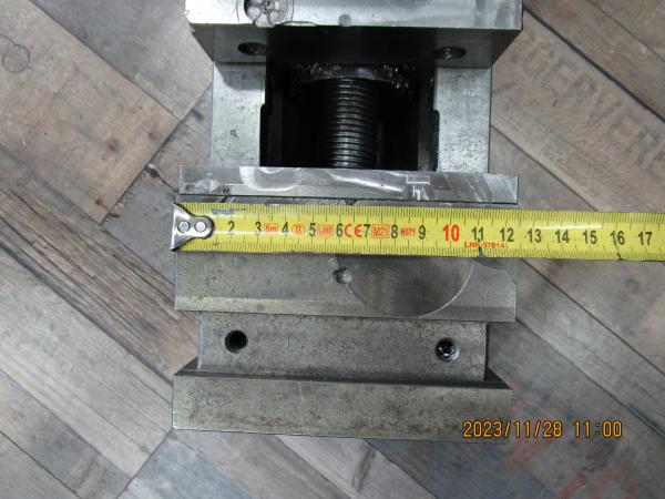 Arno Kesel Präzisionsschraubstock rundum geschliffen