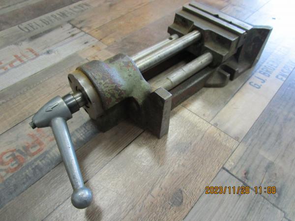 Bohrmaschinenschraubstock Kipp KK4