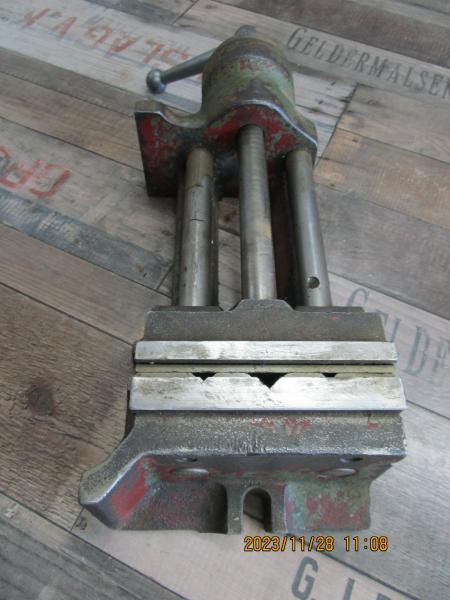 Bohrmaschinenschraubstock Kipp KK4