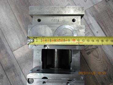 Arno Kesel Präzisionsschraubstock rundum geschliffen