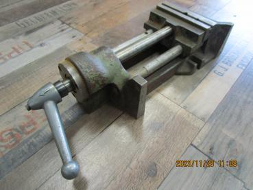 Bohrmaschinenschraubstock Kipp KK4