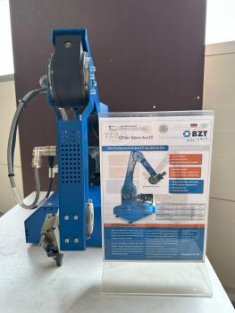 BZT IGUS Roboter Arm